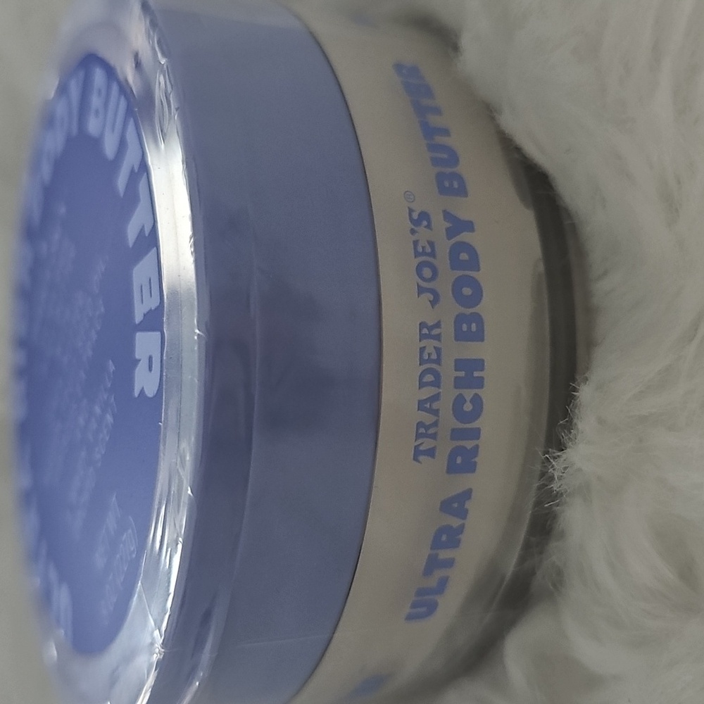 Trader Joe's Ultra Rich Body Butter - Picture 2 of 3
